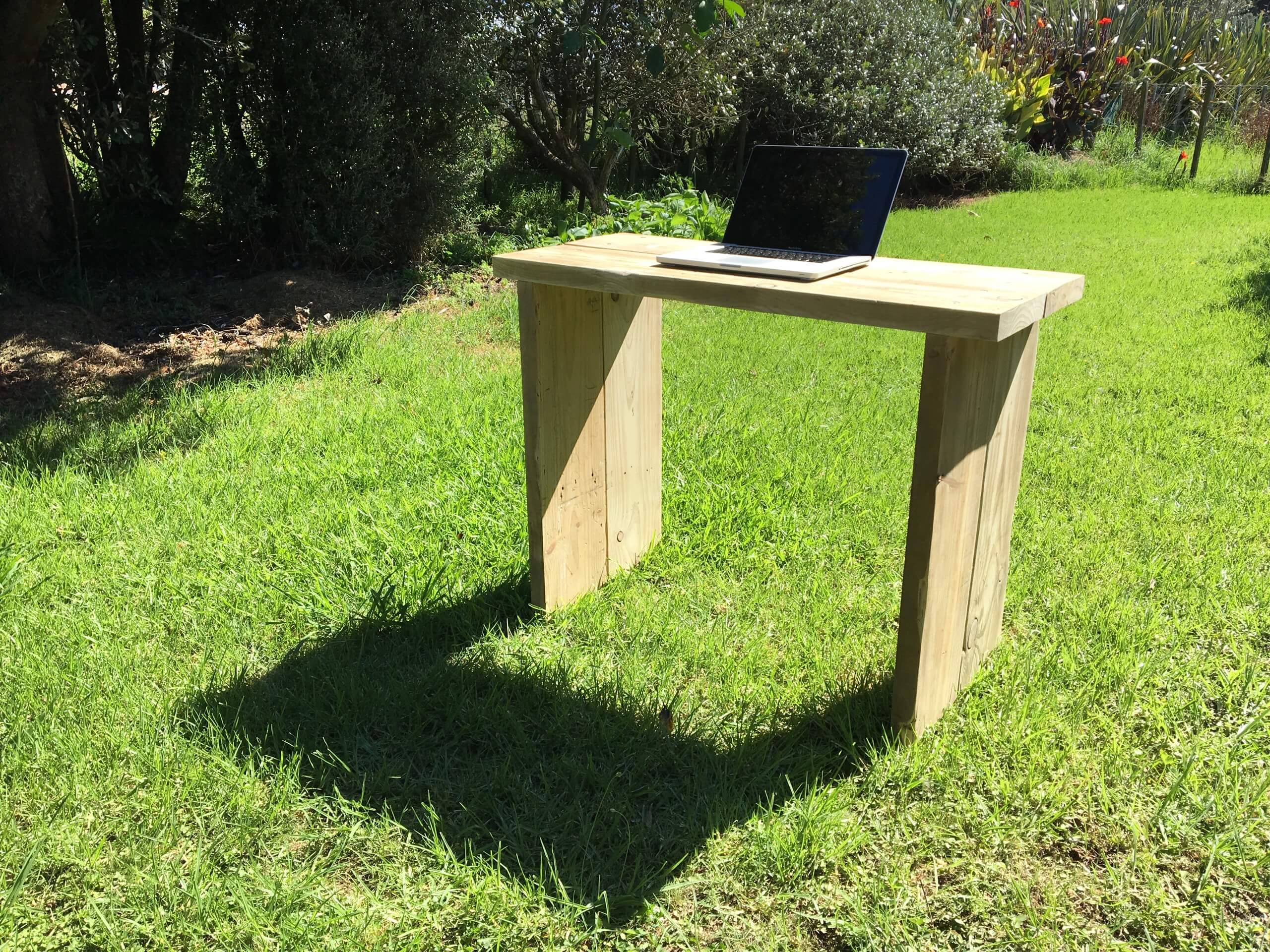 Image #07 Outdoor Computer Table Idea